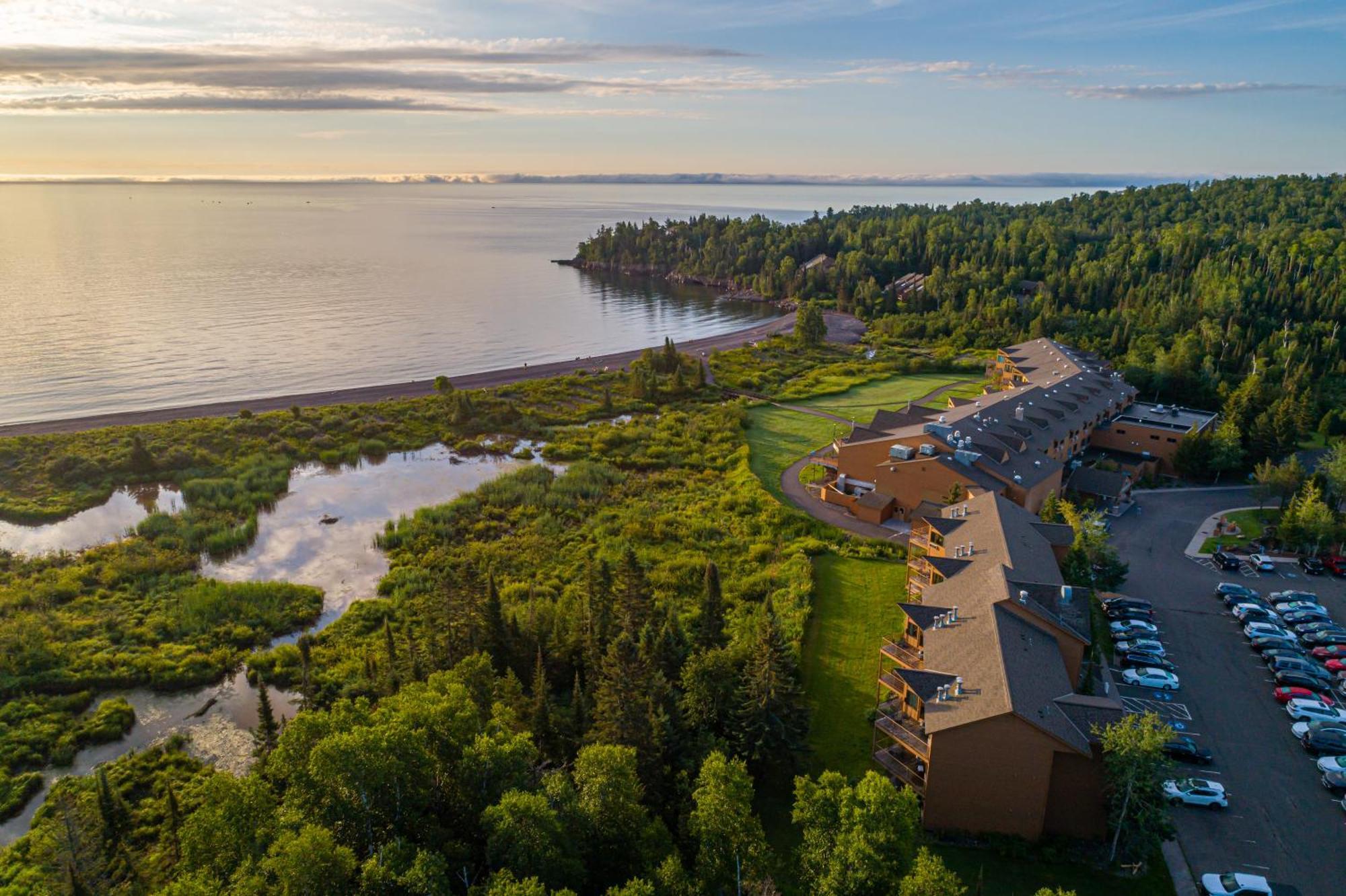Superior Shores Resort トゥーハーバーズ エクステリア 写真